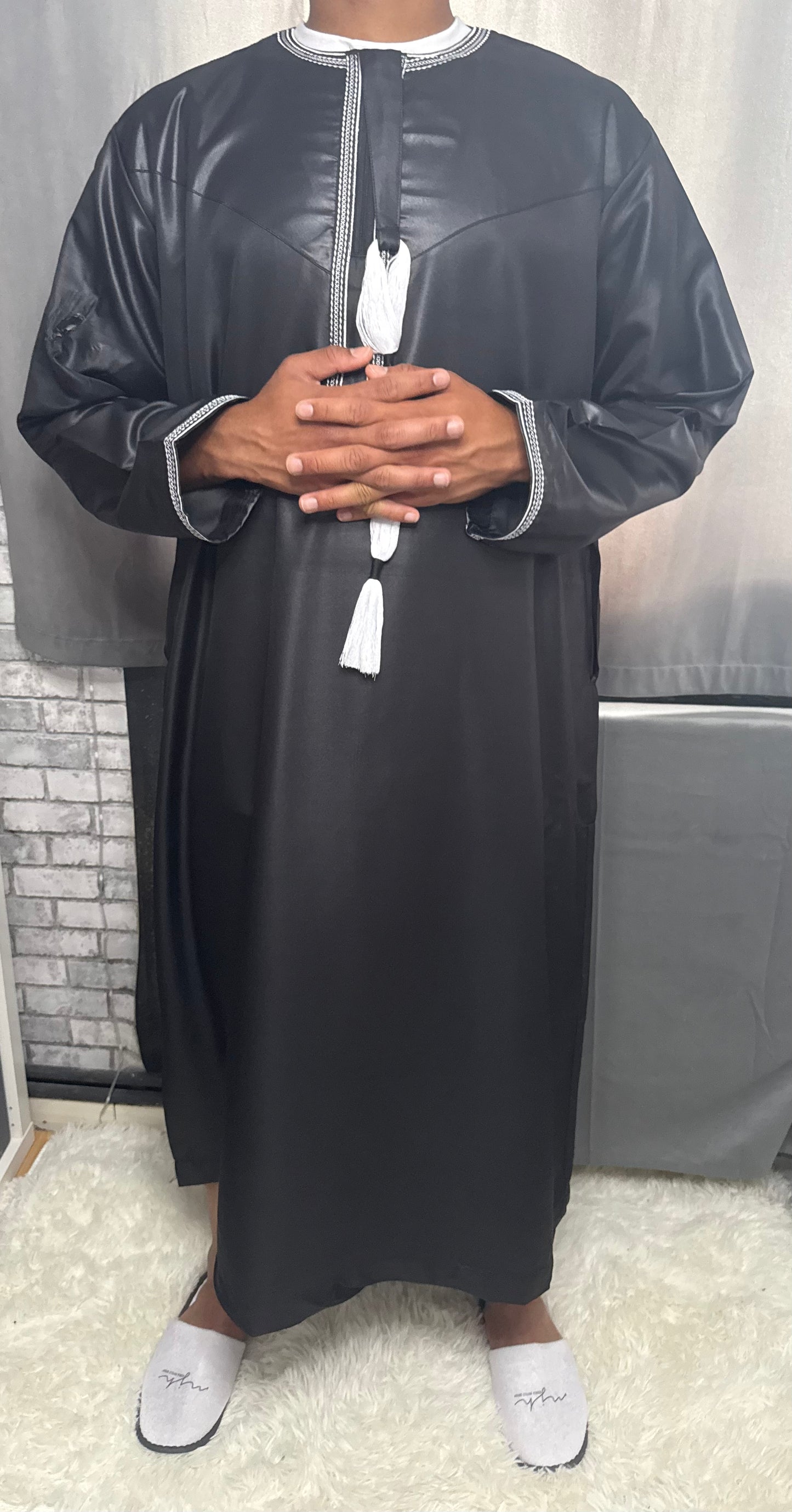 QP Omani Noir
