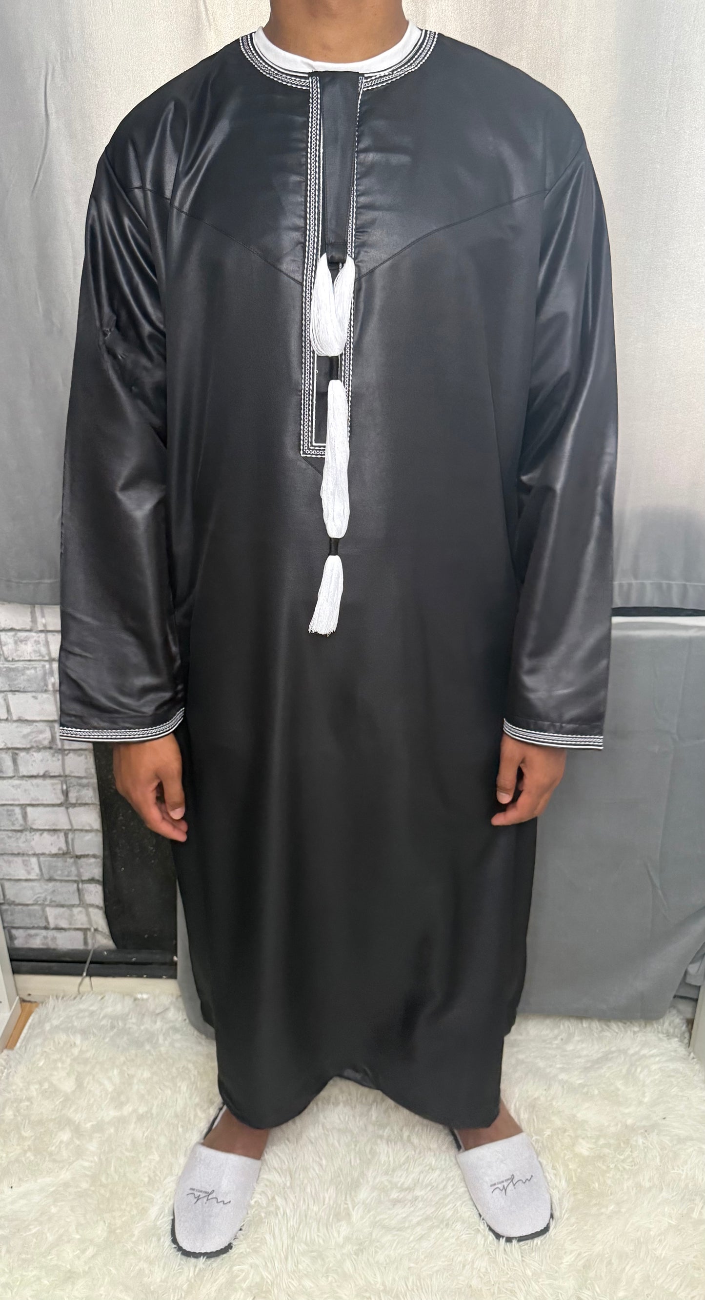 QP Omani Noir